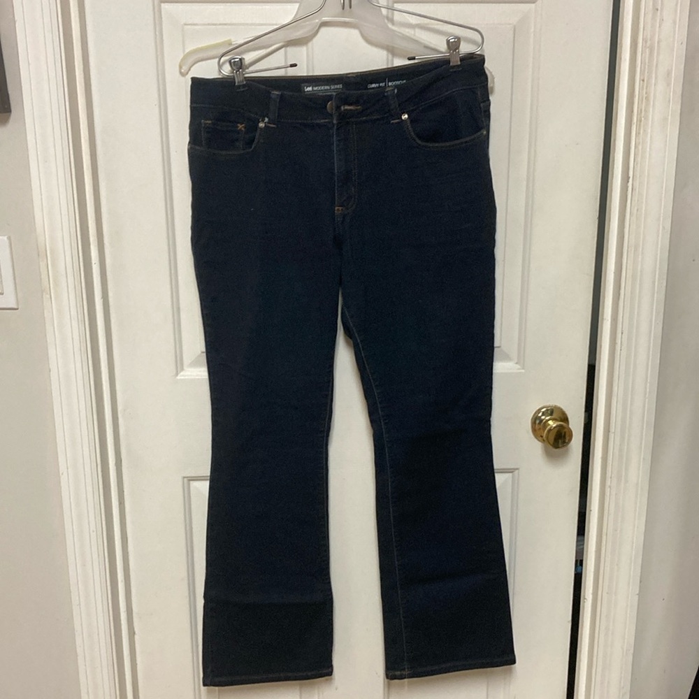 16 Lee jeans